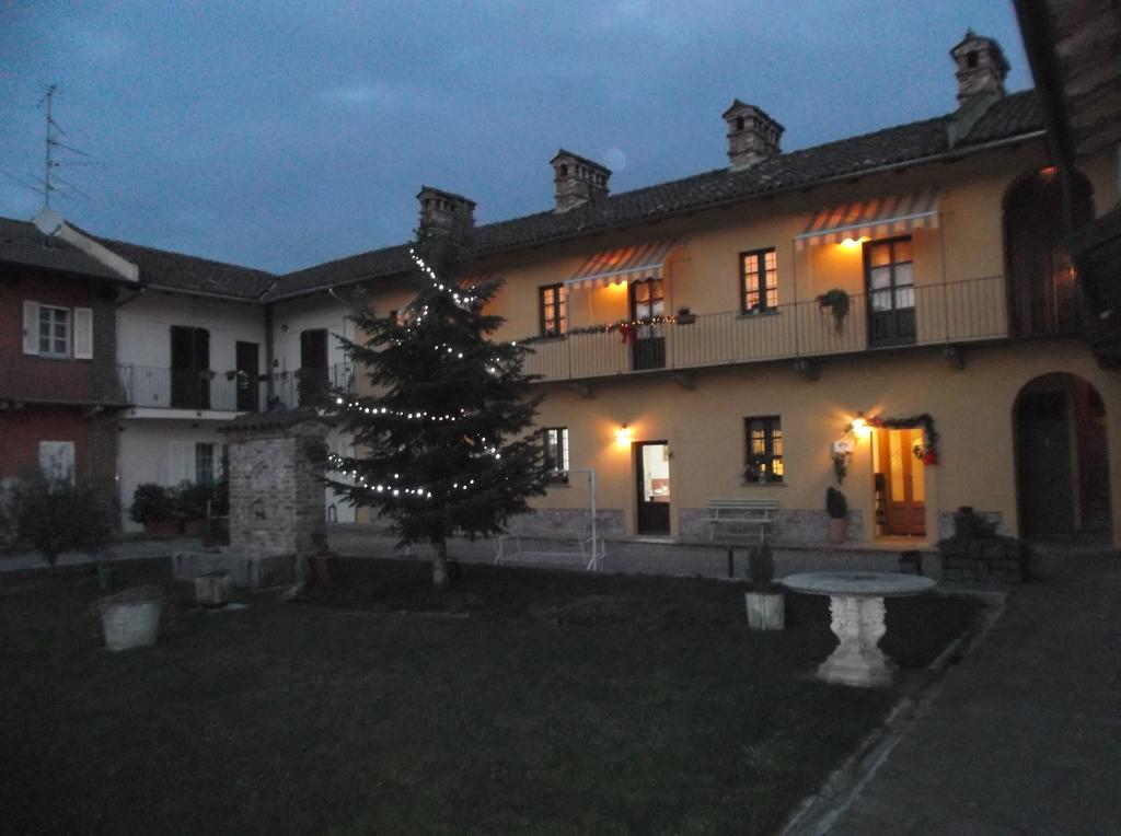 B&B Il Giarolo Cameriano Bagian luar foto