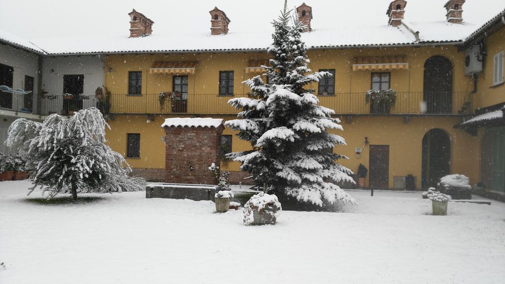B&B Il Giarolo Cameriano Bagian luar foto